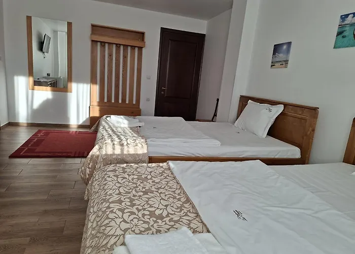 Pensiunea La Cetate