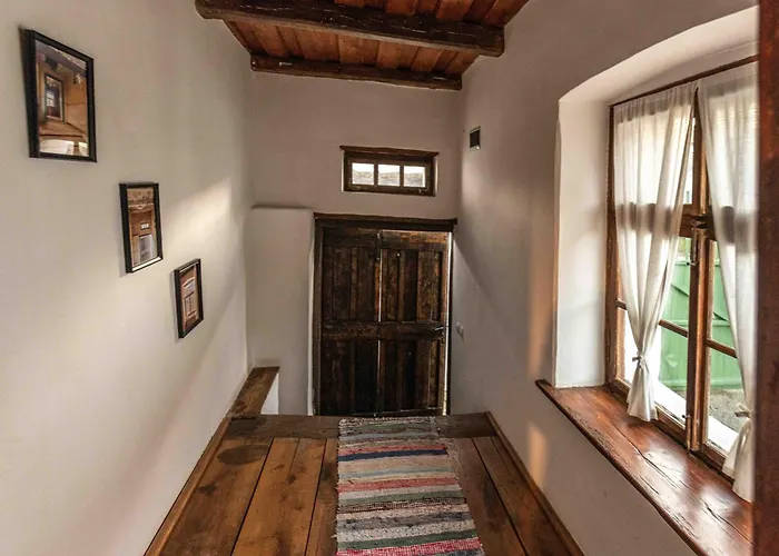 Veseud11 Hotel, România