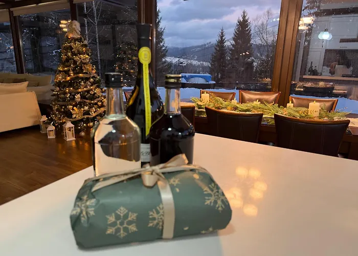 Alpine Lounge