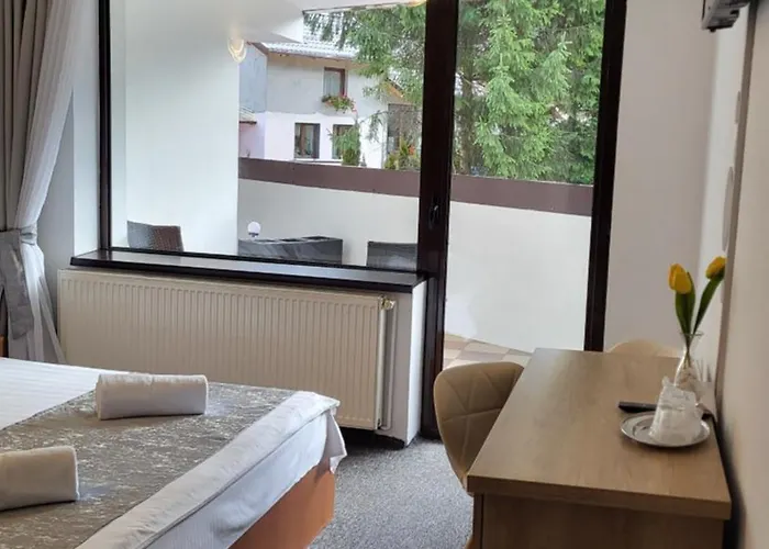 M7 Villa Bed& Bistro Timişu de Jos, România