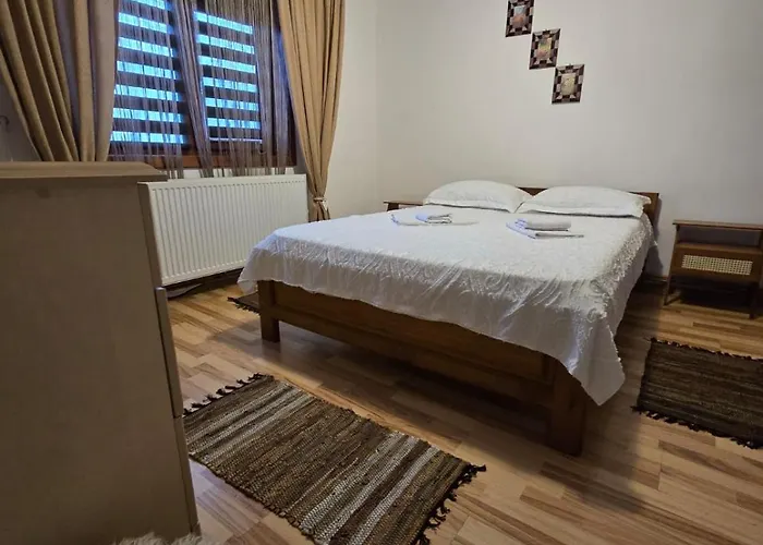 Cazare la fermă