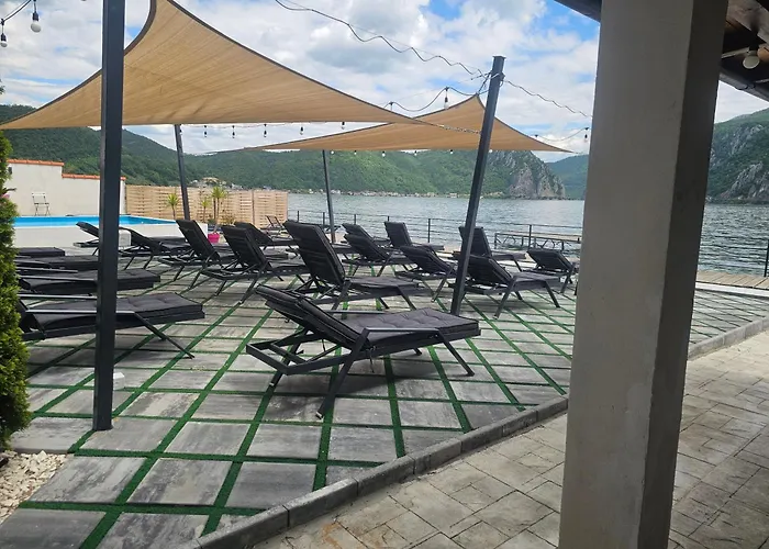 Vila La Faleza Dubova