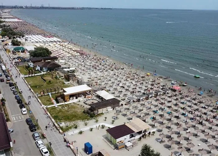 Max - Mamaia Nord Hostel Năvodari, România