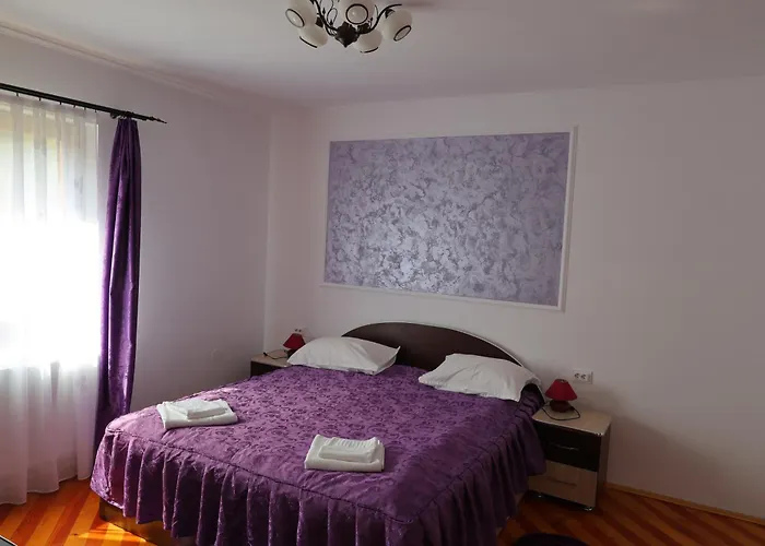 Cabana Sargetia Costeşti, România