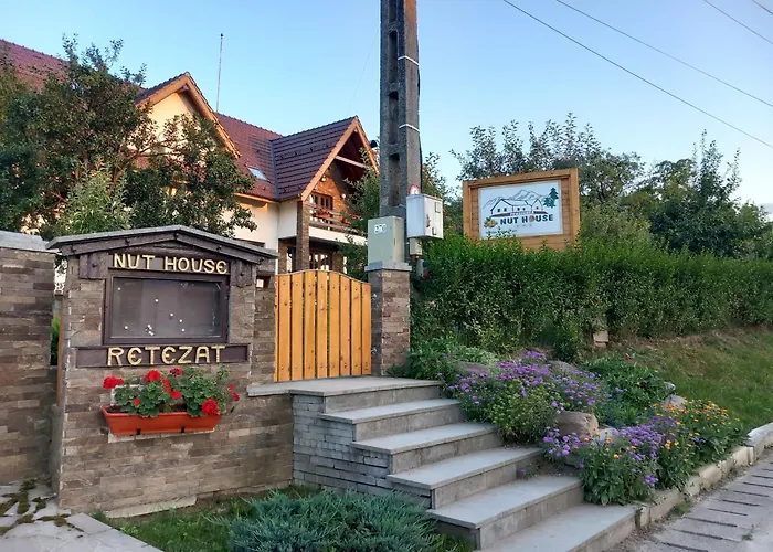 NUT HOUSE Retezat