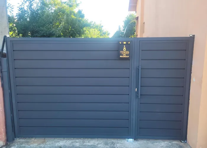 Casa Ovi Si Simo