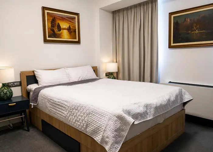 The Square Hotel