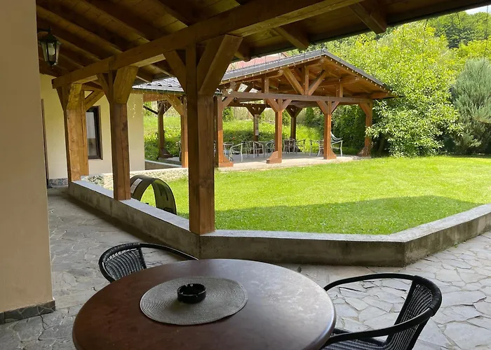 Gama House & Garden With Restaurant