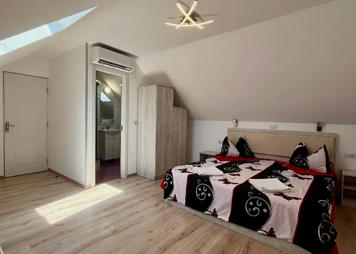 Calypso Rooms