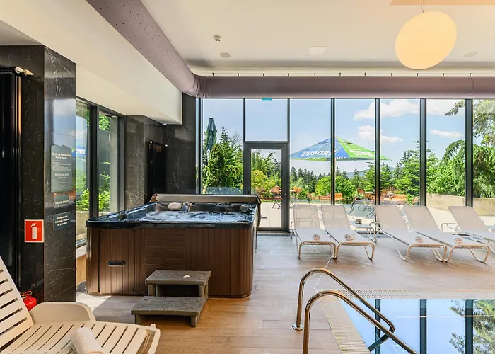 Complex Hotelier COTA O MIE