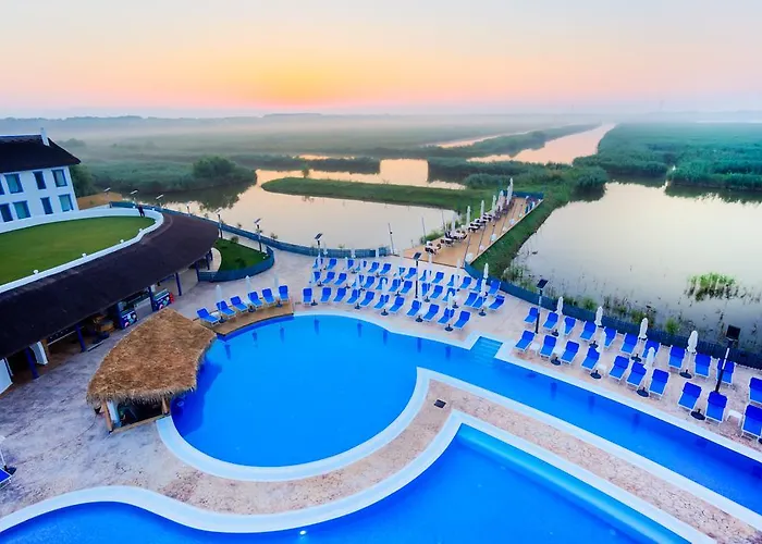 Peninsula Resort & Aqua Spa