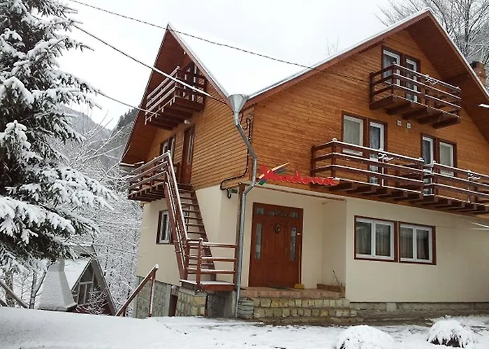 Pensiunea Madona Hotel Lepşa, România