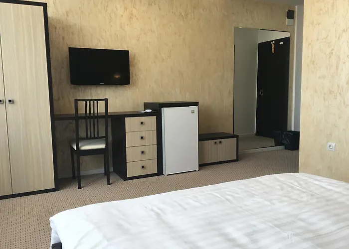 Gia Suites