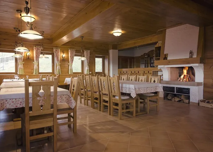 Samedru Hotel Măgura, România