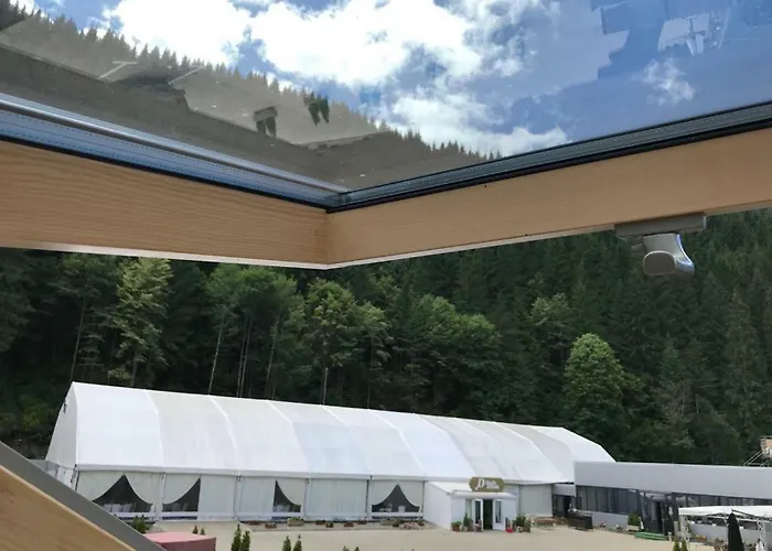 D' Magic Hotel Brosteni, România