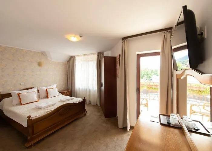 Camere de inchiriat Casa cu flori Săcele, România