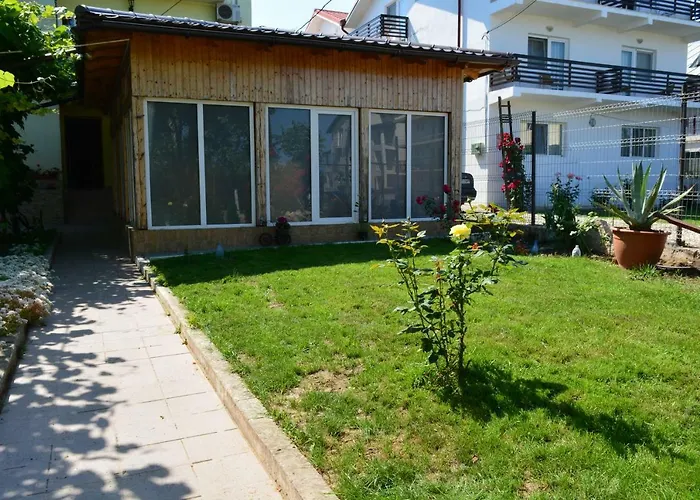 Vila Velis Hotel Costineşti, România