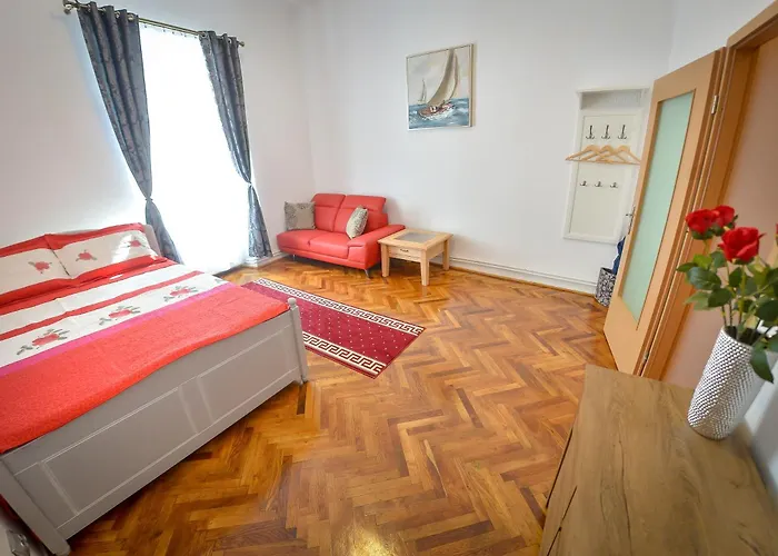 Balcescu Residence