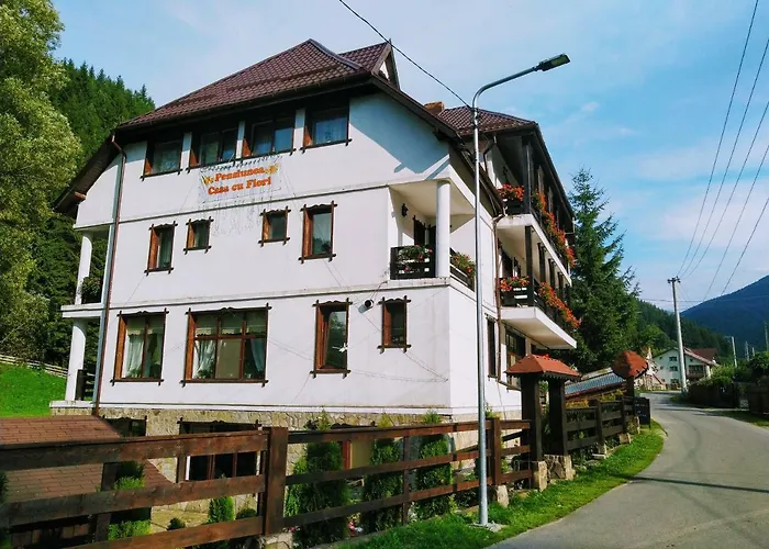 Casa Cu Flori