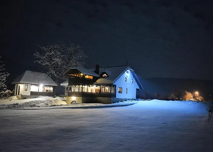 Satul Banului Guesthouse Magureni, România